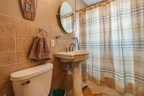 1323 3rd St, Bismarck, ND 58501 photo 20