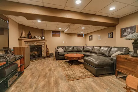 1323 3rd St, Bismarck, ND 58501 photo 27