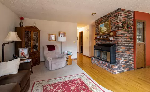 591 Meadowview Dr, Bismarck, ND 58504 photo 10