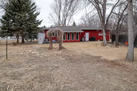 591 Meadowview Dr, Bismarck, ND 58504 photo 7