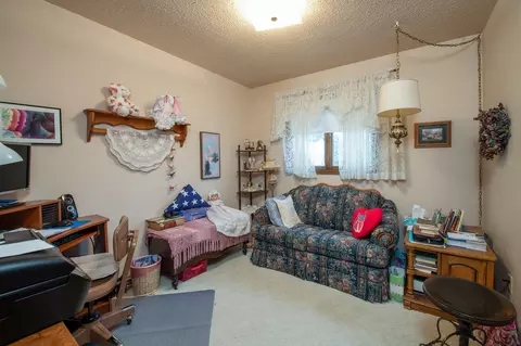 591 Meadowview Dr, Bismarck, ND 58504 photo 18