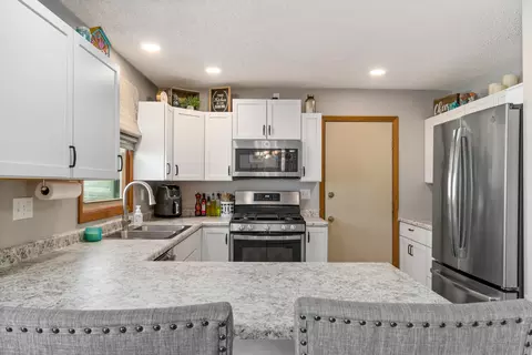 2000 Nagel Dr, Bismarck, ND 58501 photo 7