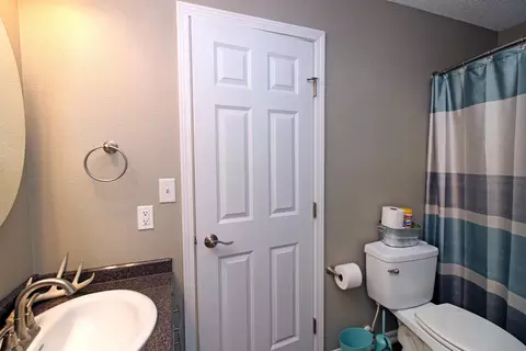 145 Lorrain Dr, Bismarck, ND 58503 photo 26