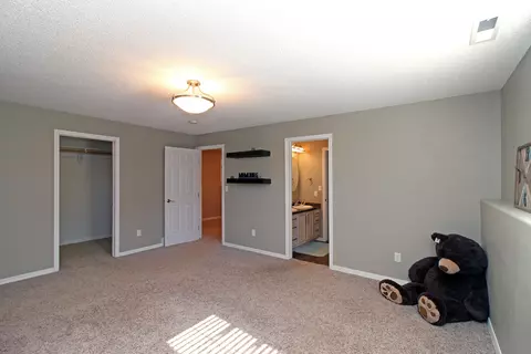 145 Lorrain Dr, Bismarck, ND 58503 photo 22