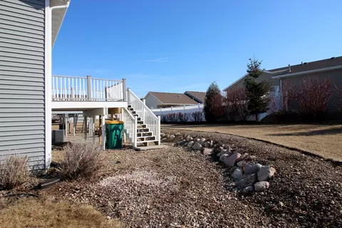 145 Lorrain Dr, Bismarck, ND 58503 photo 32