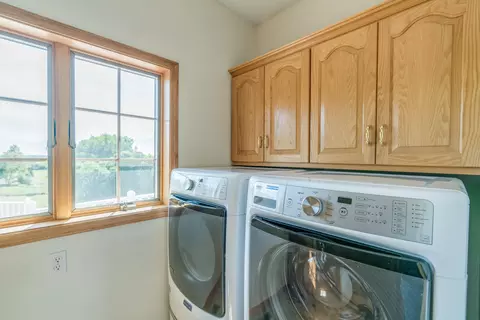 8459 Burr Oak Loop, Bismarck, ND 58501 photo 18