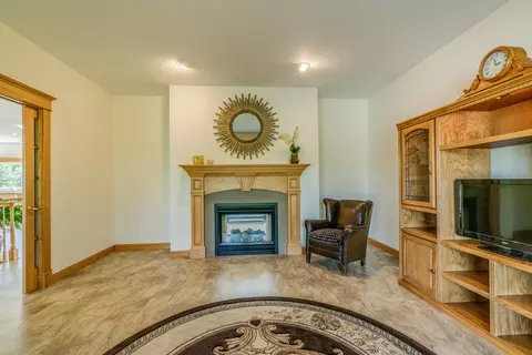8459 Burr Oak Loop, Bismarck, ND 58501 photo 10