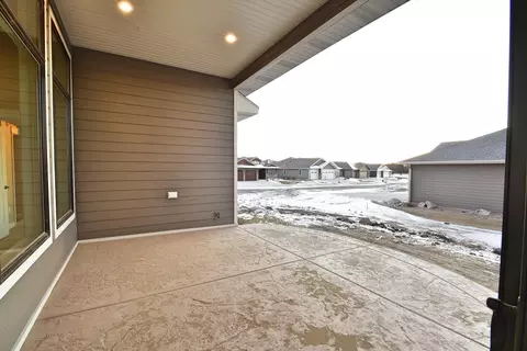 1308 Community Loop, Bismarck, ND 58503 photo 17