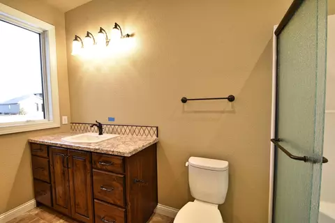 1308 Community Loop, Bismarck, ND 58503 photo 24