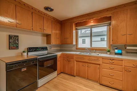 1206 Boulevard Ave, Bismarck, ND 58501 photo 5