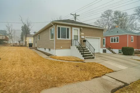 1206 Boulevard Ave, Bismarck, ND 58501 photo 1