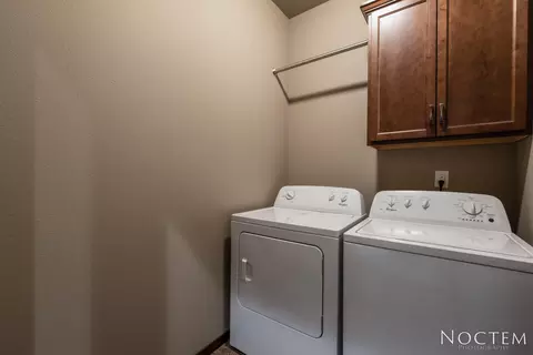 409 Fields Ct SE, Mandan, ND 58554 photo 12