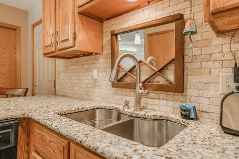 1508 Cimarron Dr, Bismarck, ND 58503 photo 7