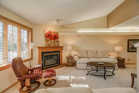 1508 Cimarron Dr, Bismarck, ND 58503 photo 3
