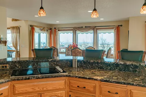 629 Huron Dr, Bismarck, ND 58503 photo 10