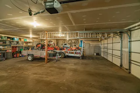 629 Huron Dr, Bismarck, ND 58503 photo 68