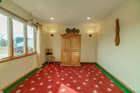 629 Huron Dr, Bismarck, ND 58503 photo 38