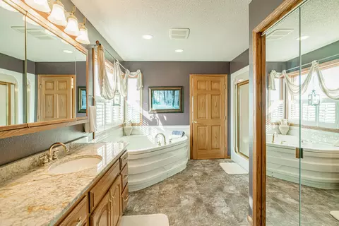 629 Huron Dr, Bismarck, ND 58503 photo 48