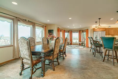 629 Huron Dr, Bismarck, ND 58503 photo 21
