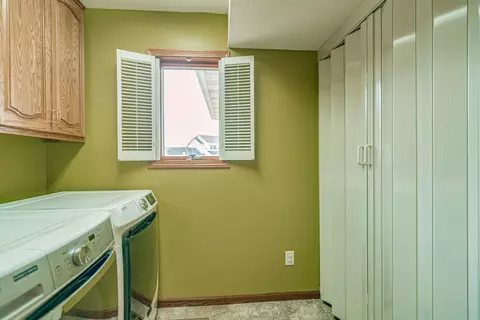 629 Huron Dr, Bismarck, ND 58503 photo 40