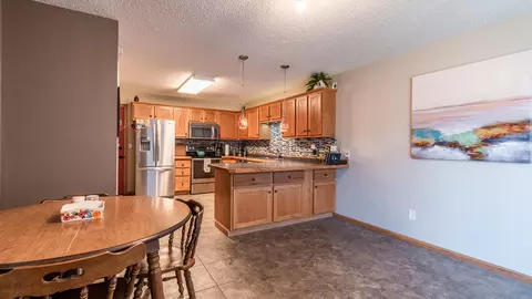 1303 3rd Ave NE, Mandan, ND 58554 photo 6