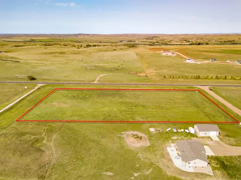 3291 James Dr N, Mandan, ND 58554 photo 7