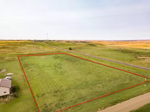 3291 James Dr N, Mandan, ND 58554 photo 3