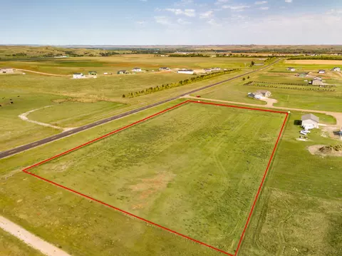 3291 James Dr N, Mandan, ND 58554 photo 6
