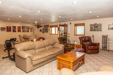371 Napa Loop, Bismarck, ND 58504 photo 38