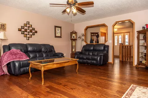 371 Napa Loop, Bismarck, ND 58504 photo 8