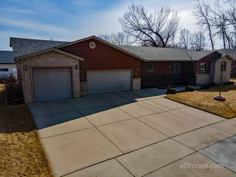 371 Napa Loop, Bismarck, ND 58504 photo 56