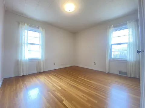 1302 N 4th St, Bismarck, ND 58501 photo 13