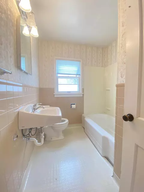 1302 N 4th St, Bismarck, ND 58501 photo 16