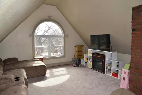 904 N 4th St, Bismarck, ND 58501 photo 8