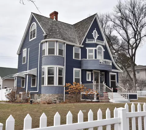 904 N 4th St, Bismarck, ND 58501 photo 1