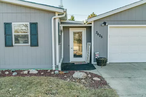 3625 Jericho Rd, Bismarck, ND 58503 photo 2
