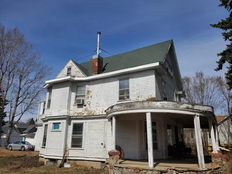 403 3rd Ave NW, Mandan, ND 58554 photo 2