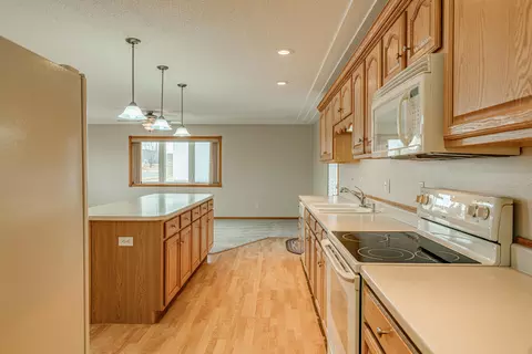 2917 Colorado Dr, Bismarck, ND 58503 photo 12