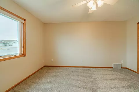 2917 Colorado Dr, Bismarck, ND 58503 photo 19