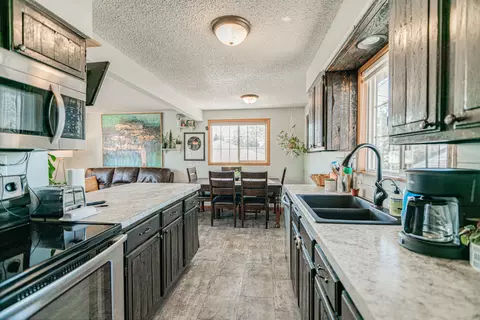 1932 N 5th St, Bismarck, ND 58501 photo 7