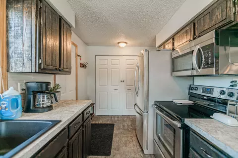 1932 N 5th St, Bismarck, ND 58501 photo 8