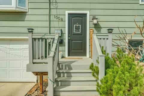 1008 3rd St NE, Mandan, ND 58554 photo 3