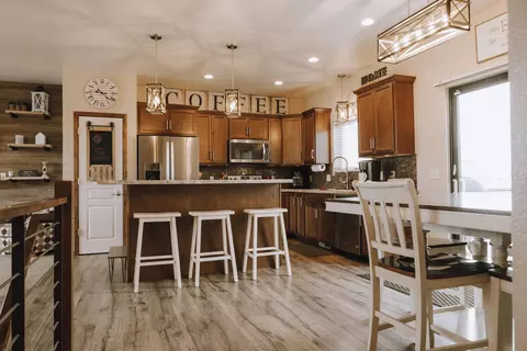 500 Fields Ct SE, Mandan, ND 58554 photo 8