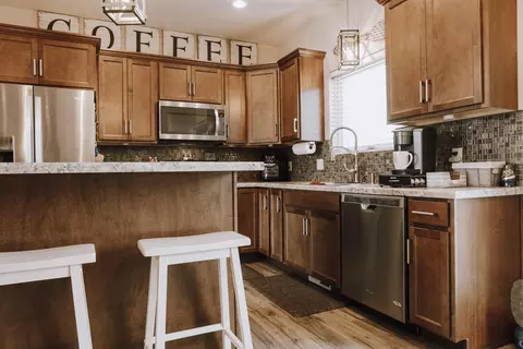 500 Fields Ct SE, Mandan, ND 58554 photo 4