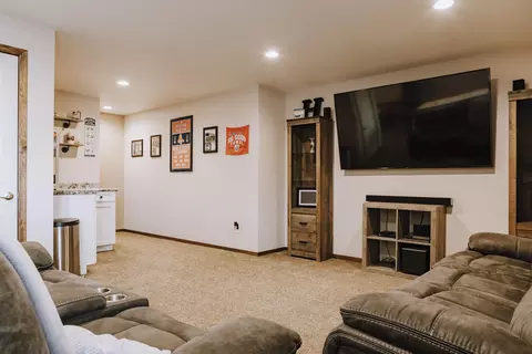 500 Fields Ct SE, Mandan, ND 58554 photo 32