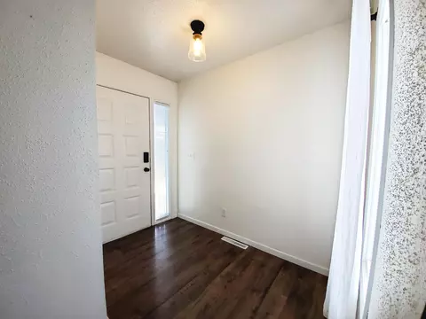 2866 Warwick Loop, Bismarck, ND 58504 photo 3