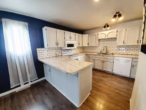 2866 Warwick Loop, Bismarck, ND 58504 photo 4