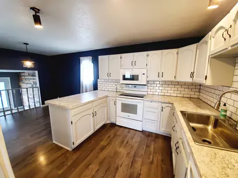 2866 Warwick Loop, Bismarck, ND 58504 photo 8