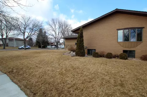 217 Quebec Ln, Bismarck, ND 58503 photo 76