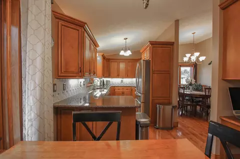 217 Quebec Ln, Bismarck, ND 58503 photo 2